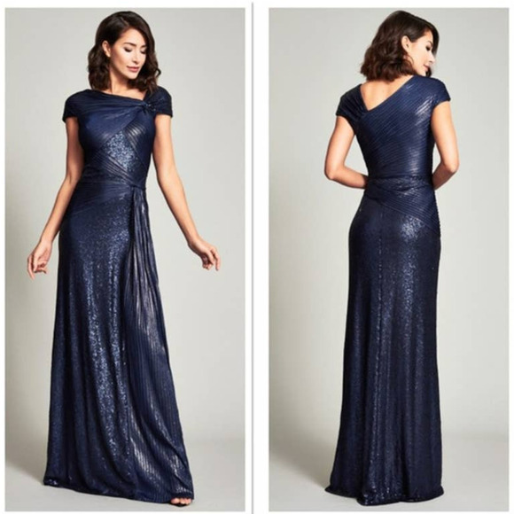 Tadashi Shoji Pintuck Sequin Gown in Midnight Size Small NEW WITH TAGS - Picture 1 of 9